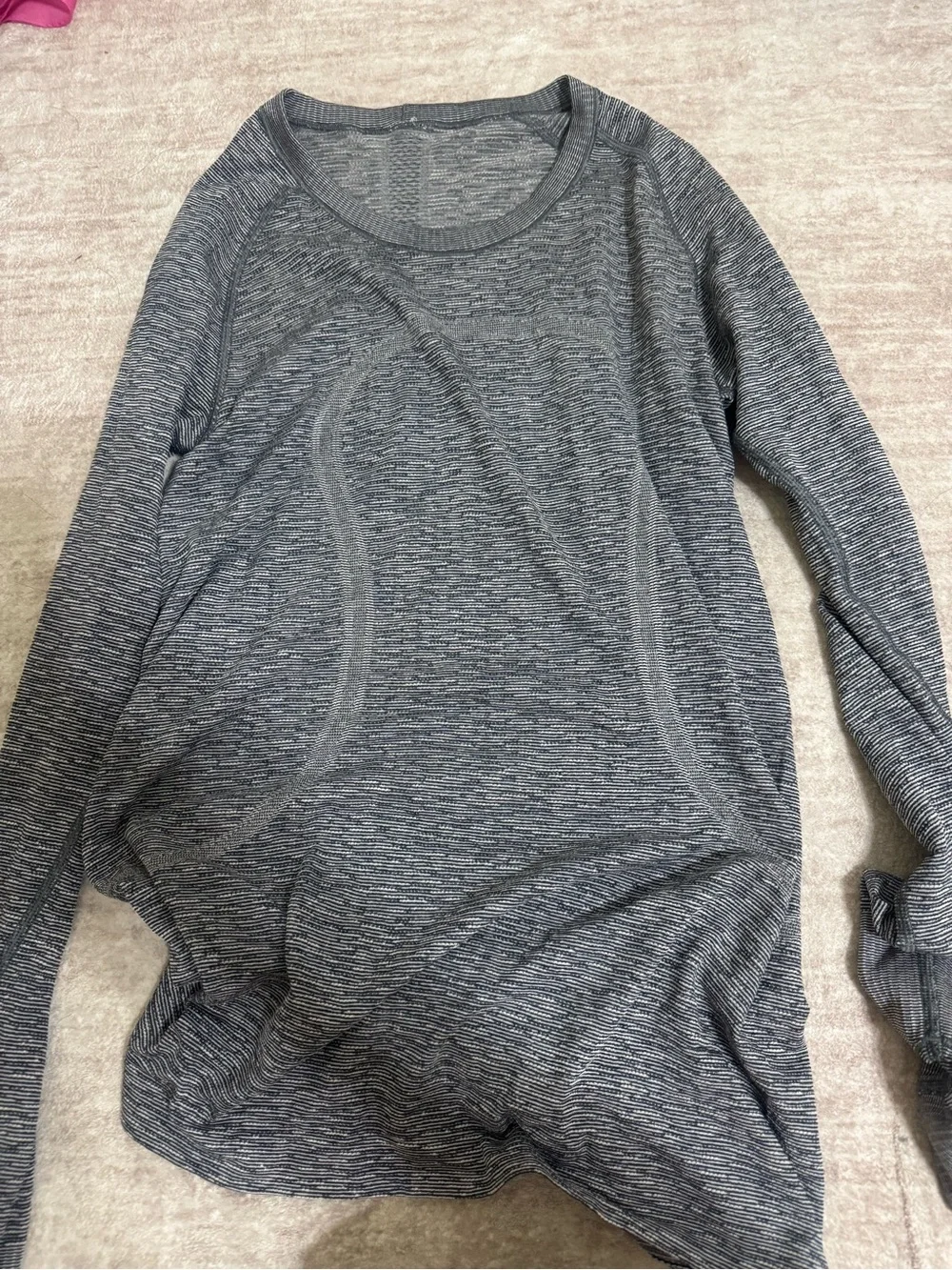 Lululemon swiftly tech long sleeve tee size 8